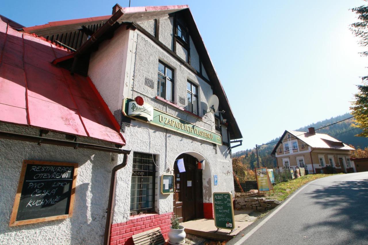 Penzion Paseky U Zapadlych Vlastencu מראה חיצוני תמונה